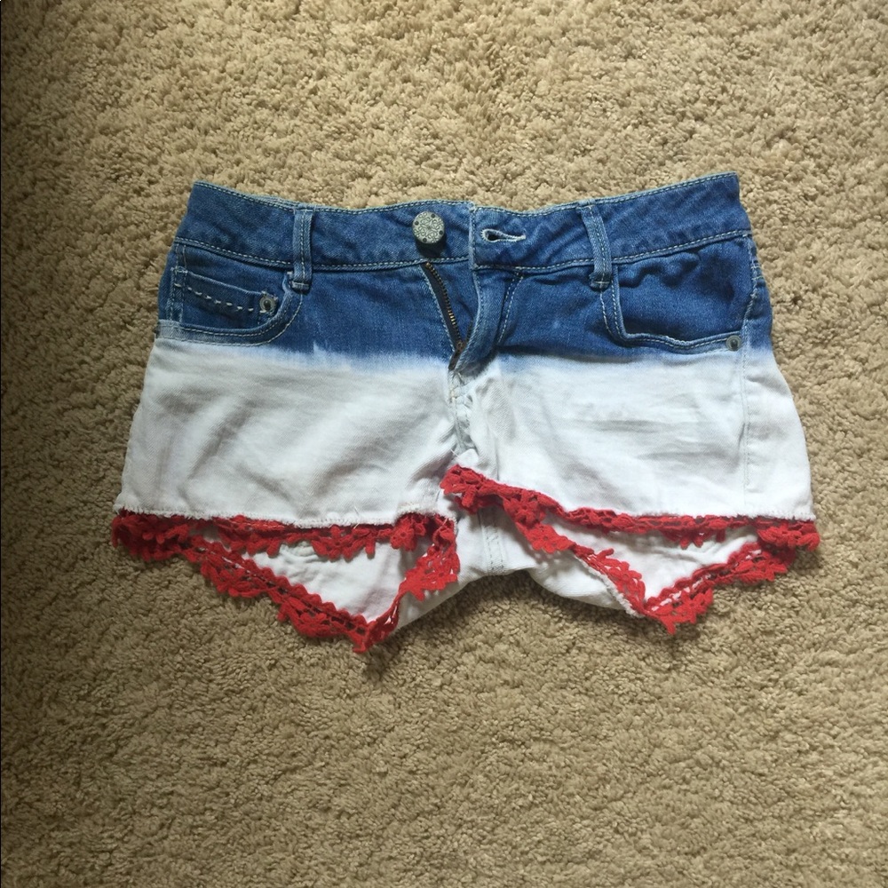 No Boundaries Women’s/Junior’s Shorts
